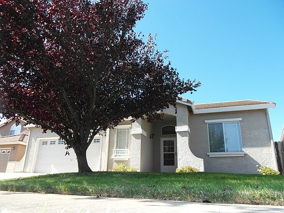 2nd image of 3250 Drakes Bay St