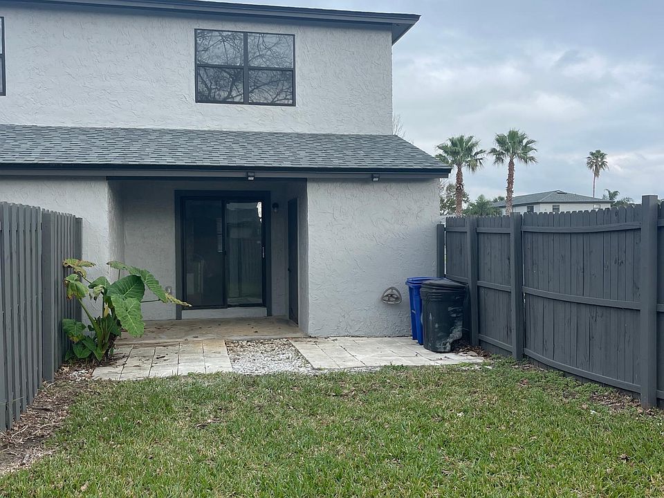 2nd image of 6 Ponte Vedra Ct Unit A