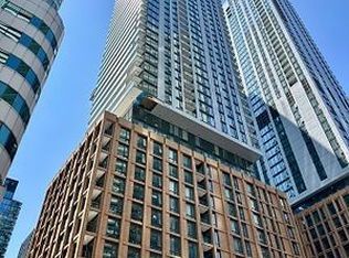 8 Widmer St #2101, Toronto, ON M5V 0W6