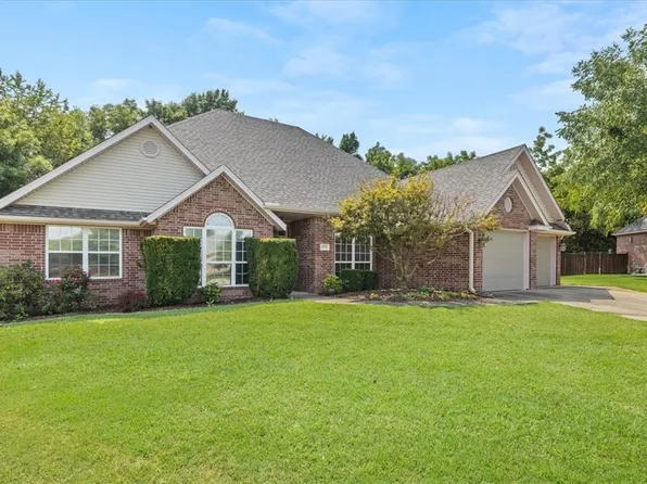 3370 Torrey St, Springdale, AR 72762