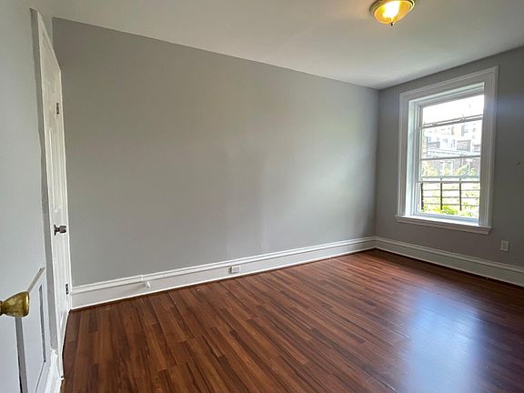 4th image of 587 Dr Martin Luther King Jr Blvd APT 3