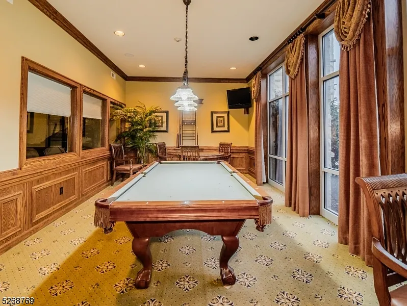 2 bed, 1.0 bath, $1,895 — Photo 4