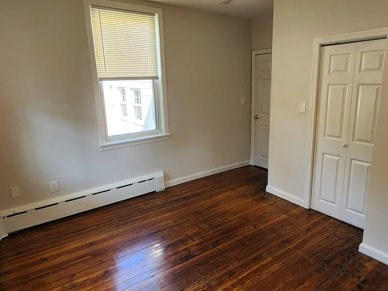 191 Maverick St #2R — Photo 13