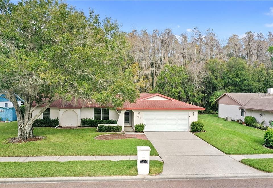 1st image of 505 Lakeview Dr
