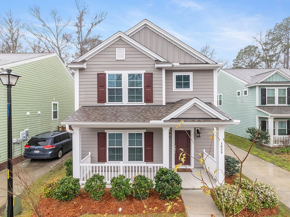 1st image of 1629 Sparkleberry Ln