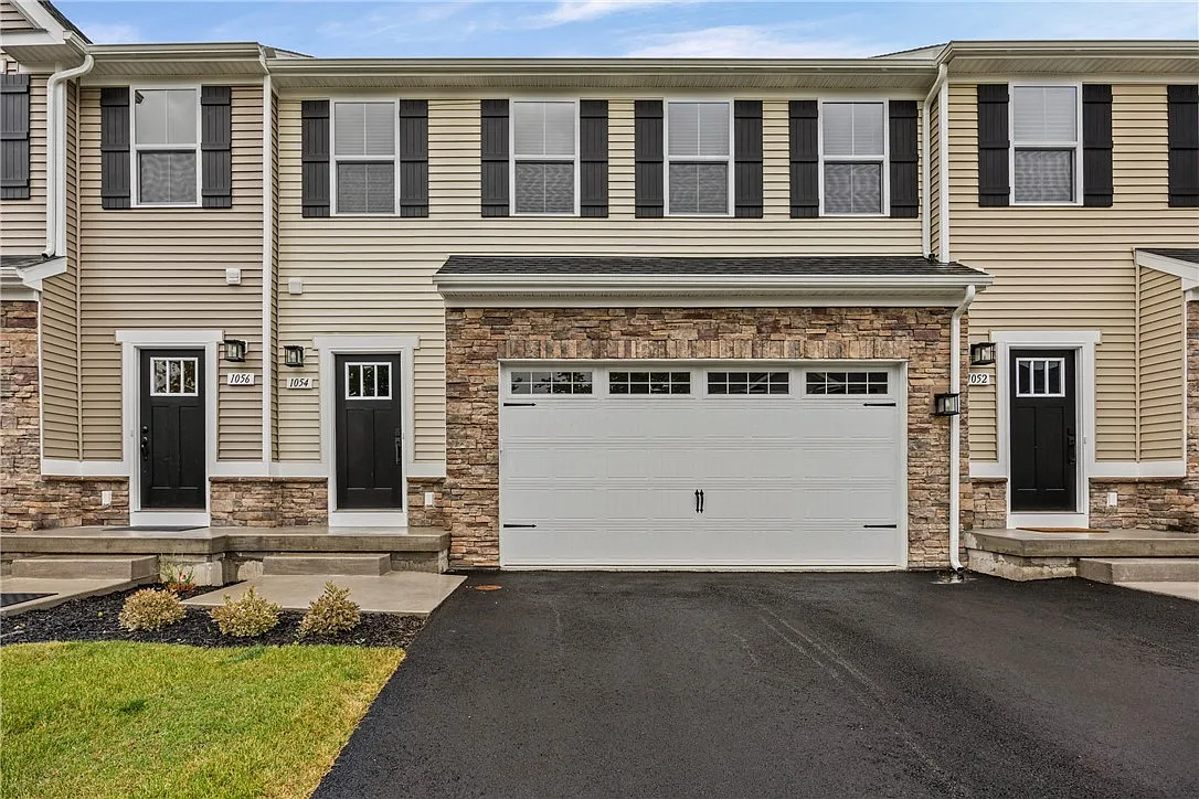 3 bed, 2.5 bath, 1782 sqft, $2,950 — Photo 1