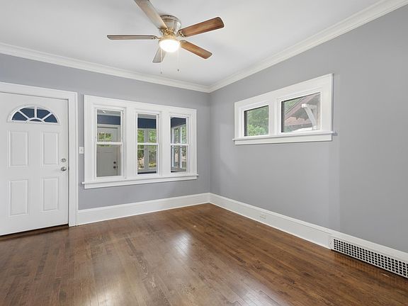 5th image of 4024 11th Ave S