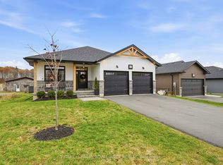 5 Hillcrest Dr, Quinte West, ON K8V0P8