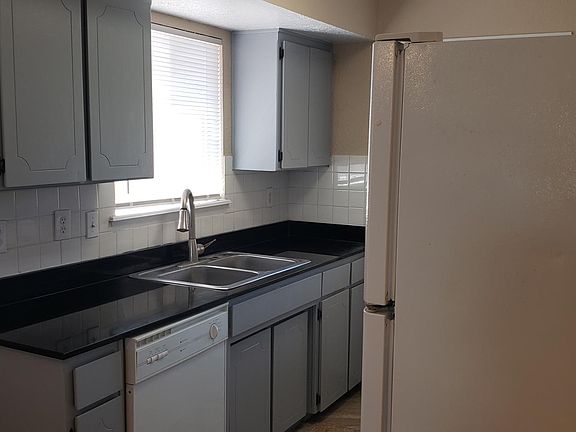 5th image of 10429 Shannon Pl