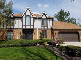 17678 Lexington Ln, Strongsville, OH
