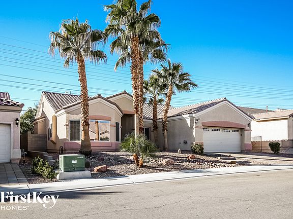 2nd image of 5925 Aqua Verde St