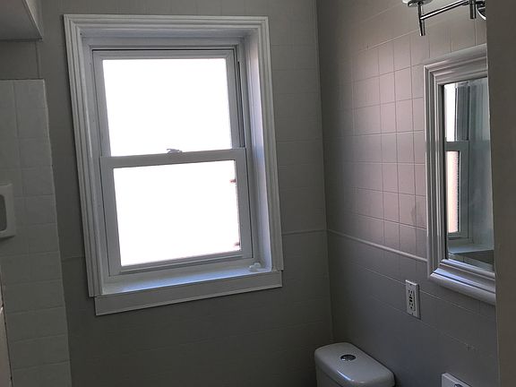 5th image of 6829 Plateau Ave