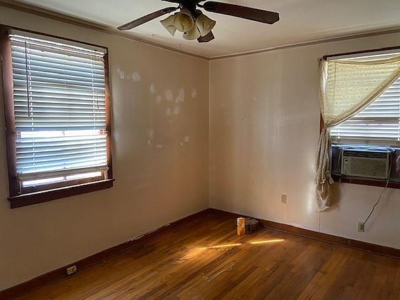 4th image of 309 West Ave