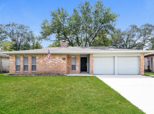 17010 Tibet Rd, Friendswood, TX 77546