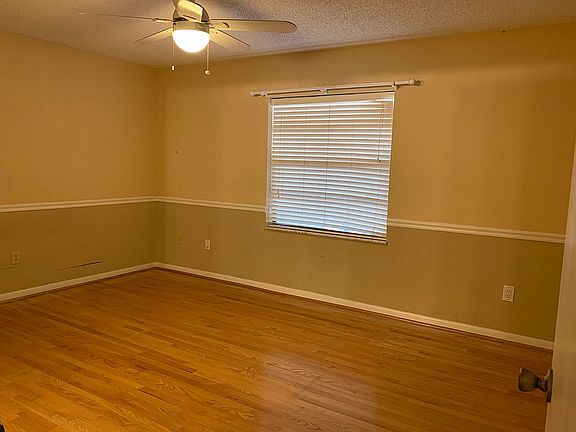 4th image of 2373 SE Gillette Ave