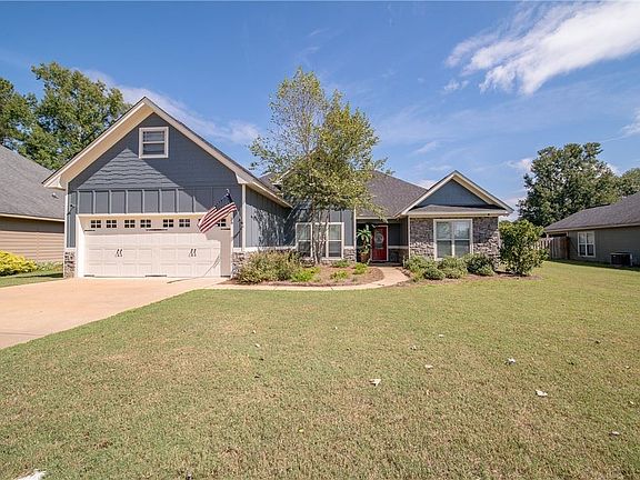 5th image of 36 Maggy Ct