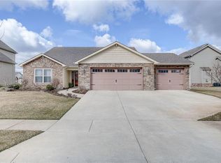2204 Kingsbury Dr, Lafayette, IN 47909