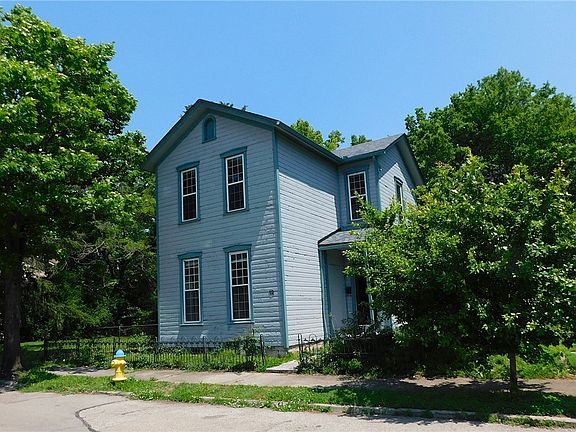 2nd image of 12 Morton Ave