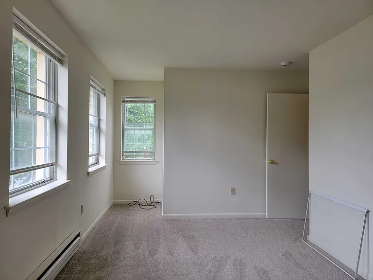 1008 Williamsburg Rd — Photo 11