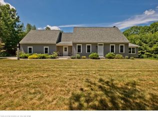 30 Mountview Dr, Gorham, ME 04038