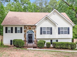 6331 Clearbrook Dr, Flowery Branch, GA 30542