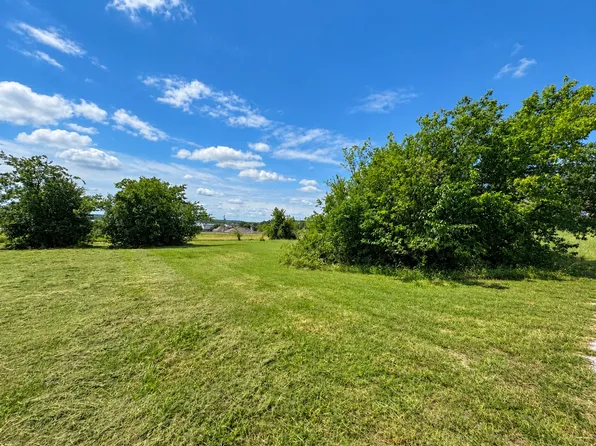 225 Half Moon Way, Bridgeport, TX 76426