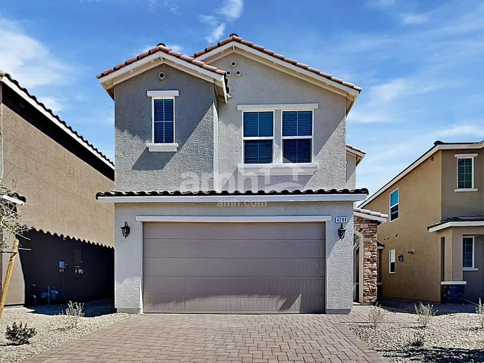 4288 Halo Hollyhock St