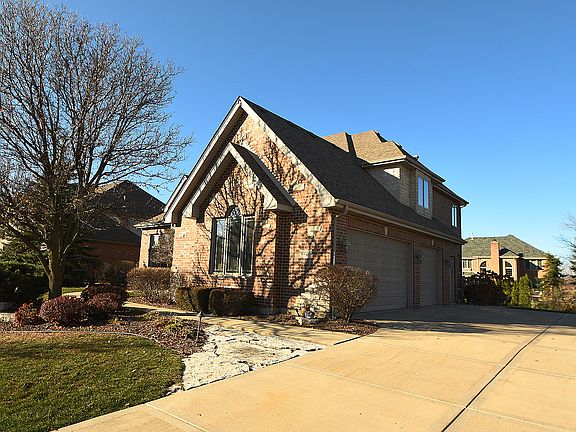 3rd image of 8720 W 141st Pl