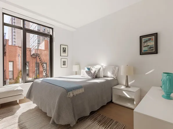 310 East 86th Street image 13 of 24