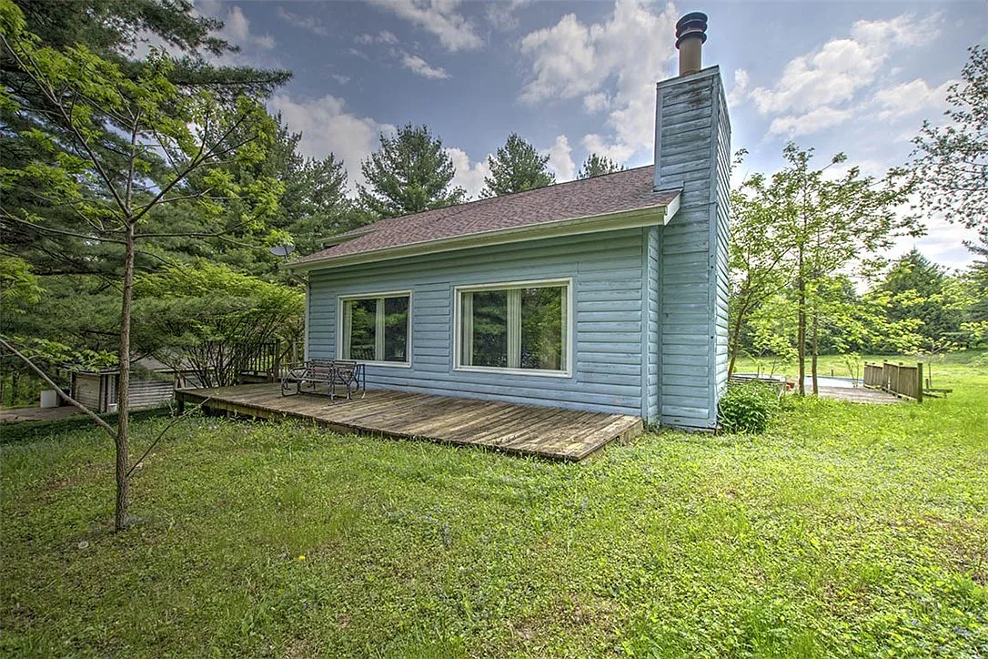 2752 N Sangamon Rd photo 1