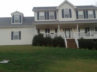 1017 English Fields Dr, Newport, TN 37821