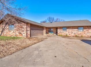 4006 Harvey Rd, Bartlesville, OK 74006