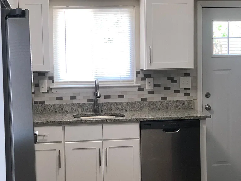 605 Marie Dr — Photo 9