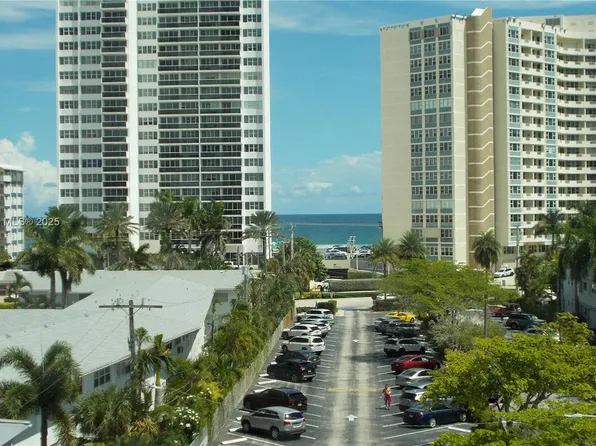 3161 S Ocean Dr, Hallandale Beach, FL