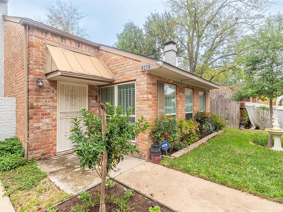 9226 Westwood Village Dr #13