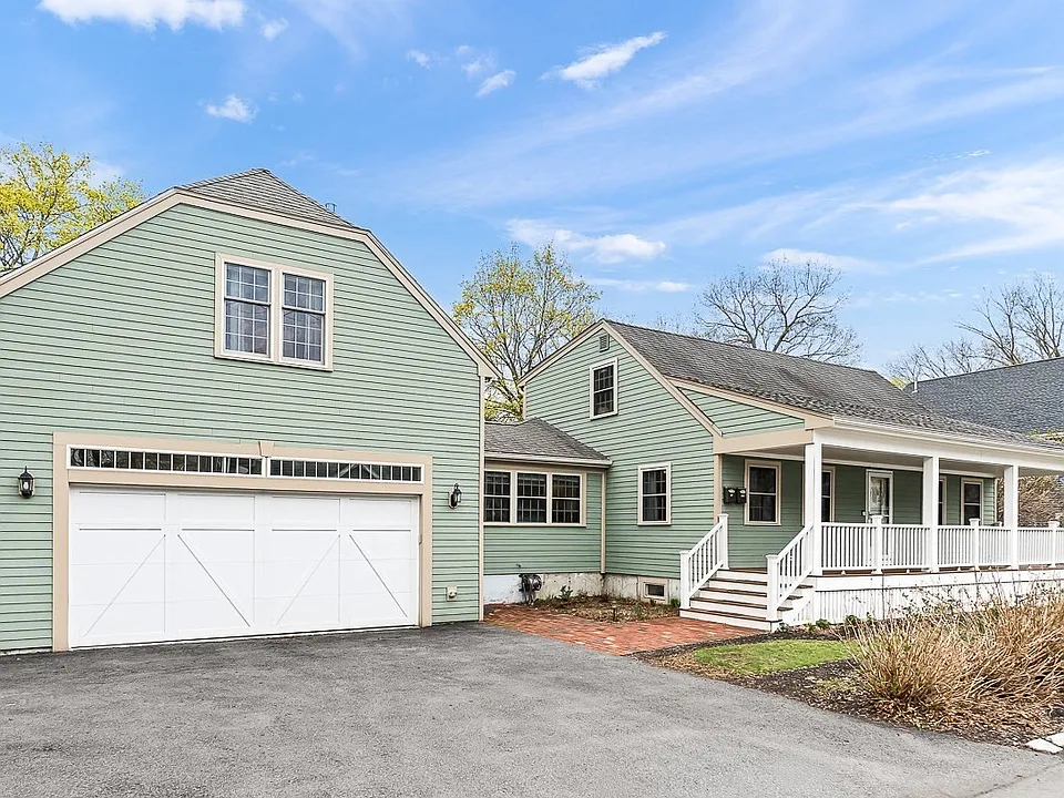 16 Glenwood Ave #A