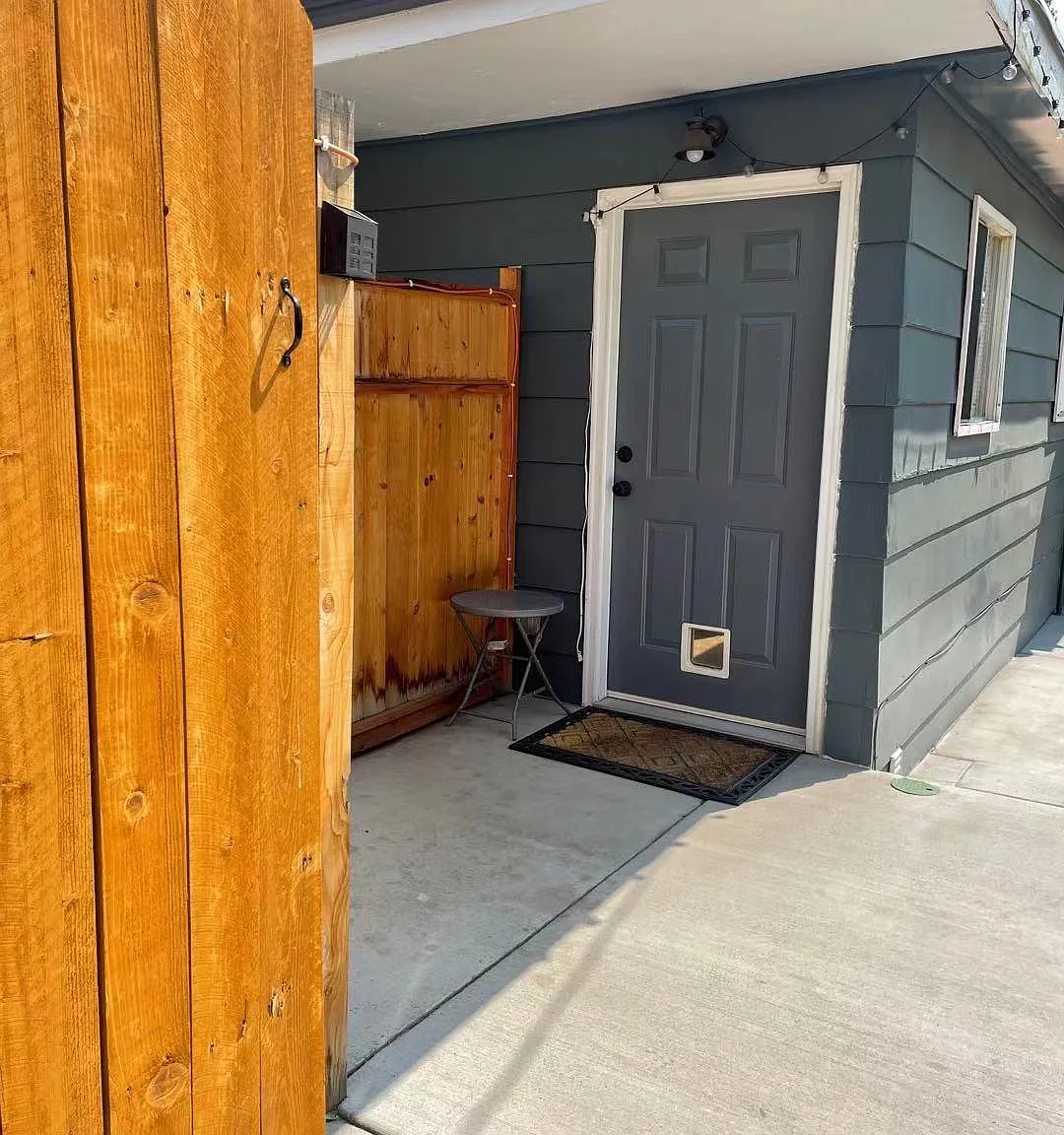 426 Teller Ave — Photo 3