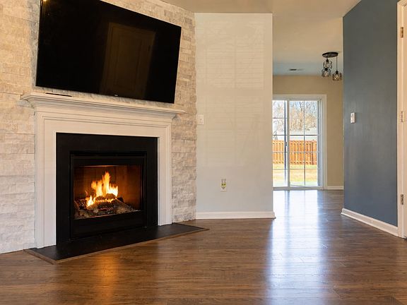 5th image of 540 Craftsman Ln