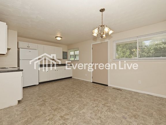 4th image of 4883 Thoreau Ave