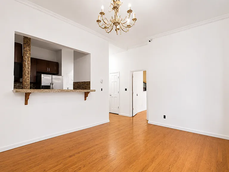 926 Broadway #2A — Photo 3