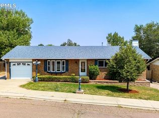 19 Clover Cir E, Colorado Springs, CO 80906