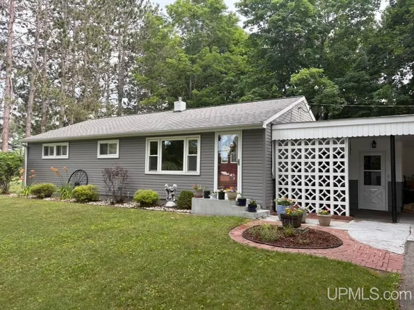 5134 Sharkey 199 Ln, Gladstone, MI 49837