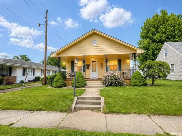 3513 Pleasant St, South Bend, IN 46615