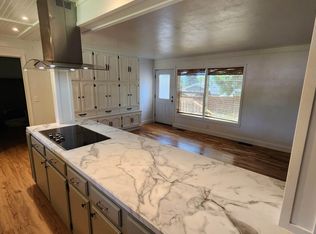 1717 Gary St NE, East Wenatchee, WA 98802