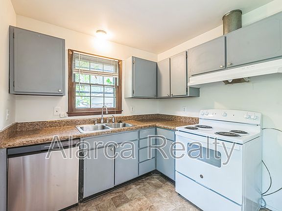 2nd image of 7024 Milport Pl