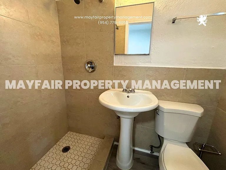 421 Sunset Dr #3 — Photo 6