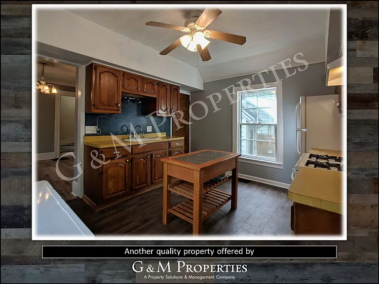 18 Hickory St — Photo 23