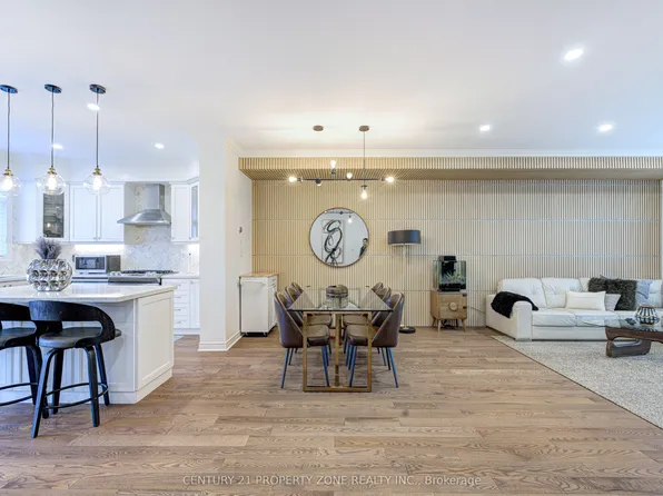 89 Milton St, Toronto, ON M8Y 2Y1