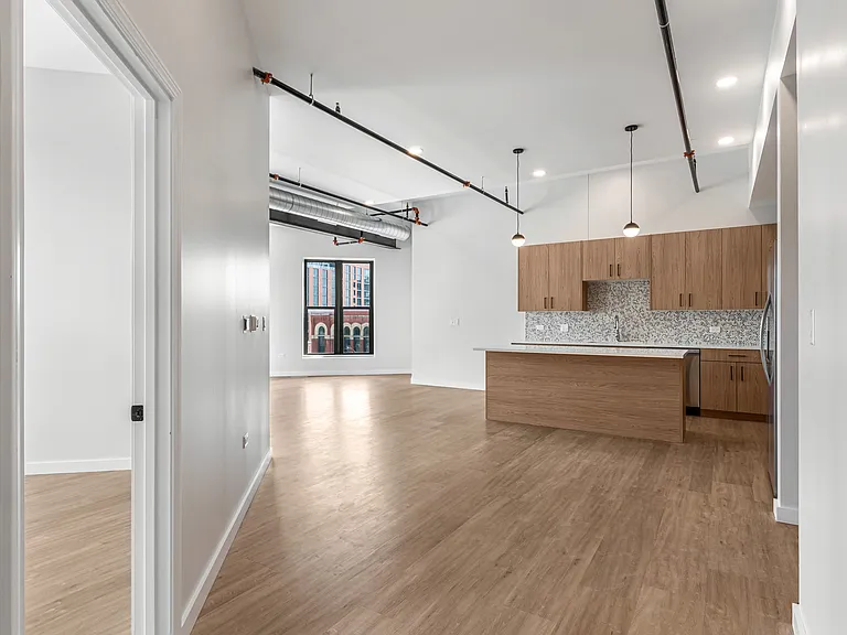 805 N. Milwaukee — Photo 13
