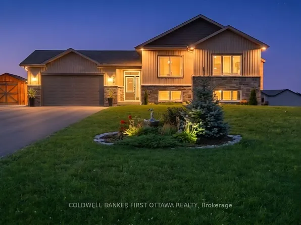 216 Owen Lucas St, McNab/braeside, ON K7S 3G8